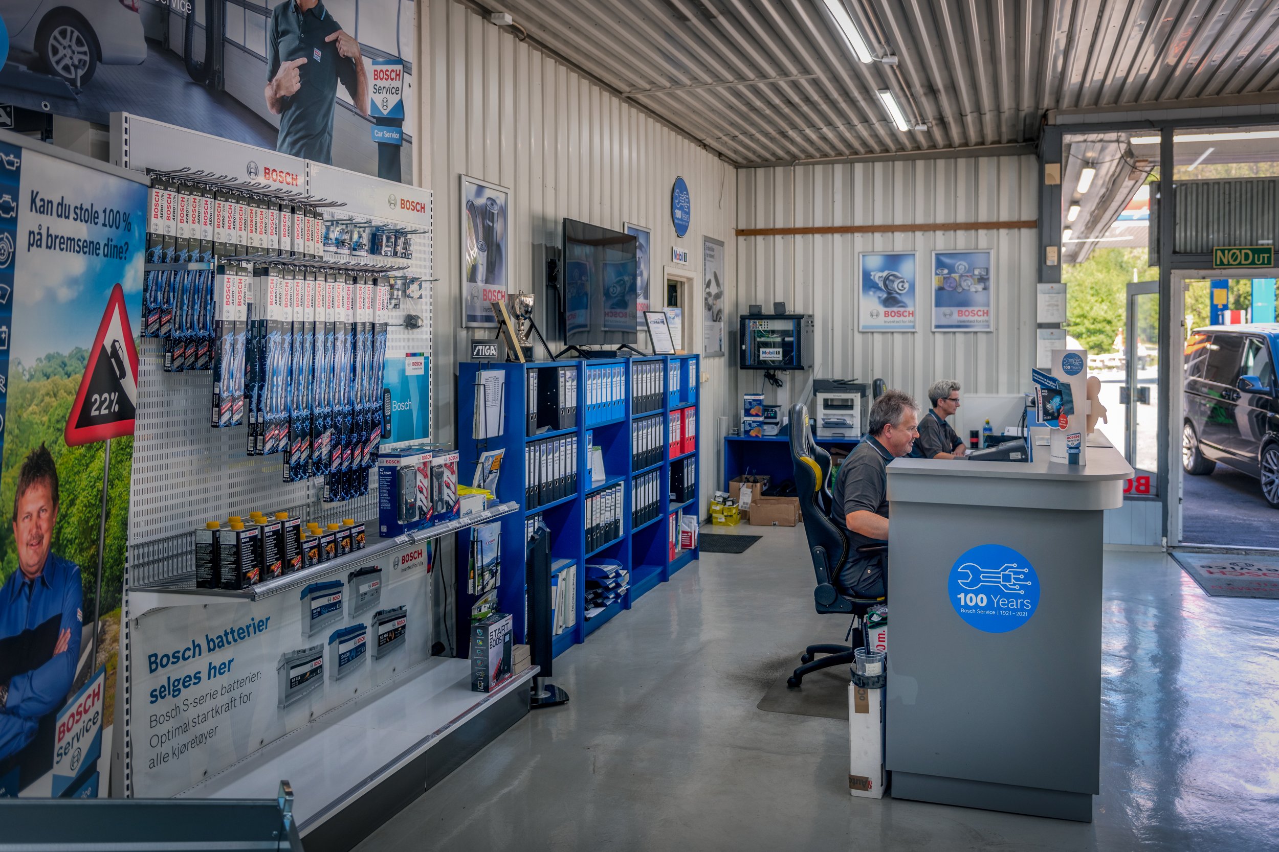 Interiør fra Andebu Bensin og Service verkstedet